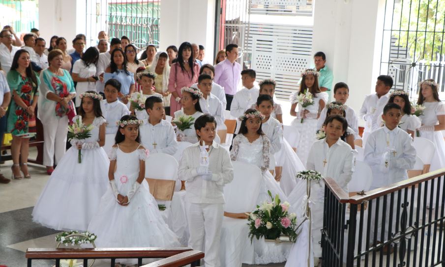 La ceremonia eucarística se adelantó en la Parroquia de la ‘Divina Misericordia’ del Barrio la Rioja.